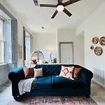 New 1 Bed 1 Bath: Close To Stadiums Hospitals & Downtown