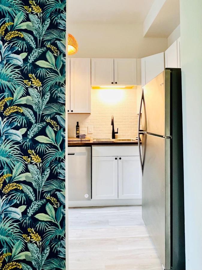New 1 Bed 1 Bath: Close To Stadiums Hospitals & Downtown * Pittsburgh
