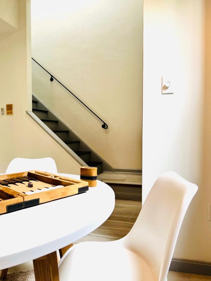 Apartment New 1 Bed 1 Bath: Close To Stadiums Hospitals & Downtown *